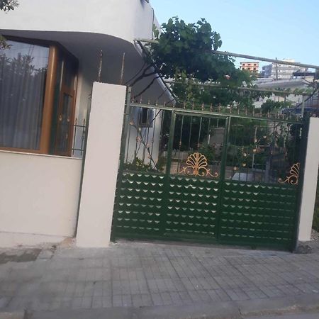 Appartamento Rezart Sarandë Esterno foto